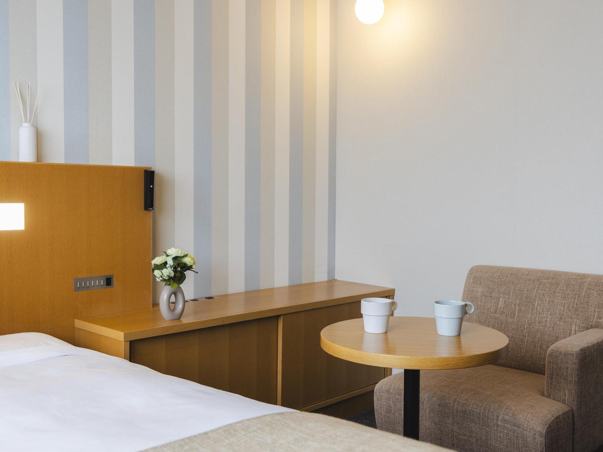 Hiroshima Washington Hotel Bagian luar foto